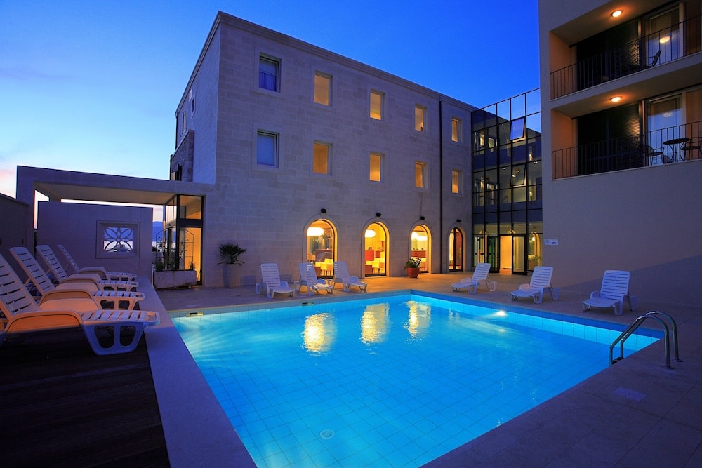 Splitska - Hotel Lipa