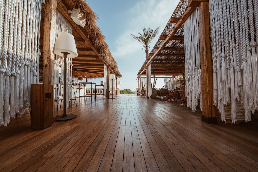Mondragone - Cumeja Beach Club & Hotel