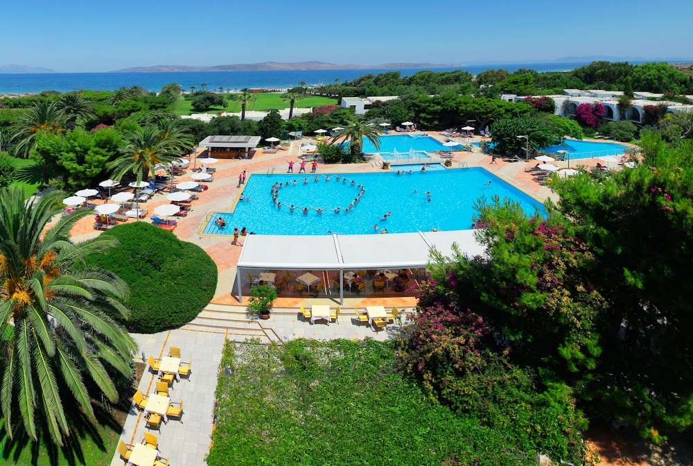 Masticharion - Caravia Beach Hotel