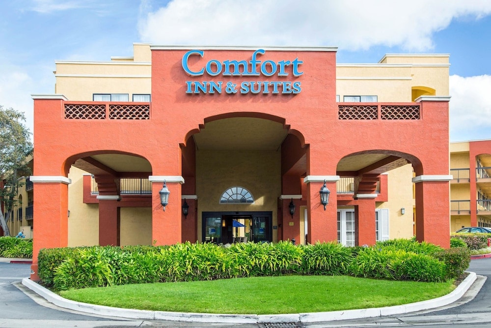 South San Francisco - Comfort Inn & Suites San Francisco Airport North