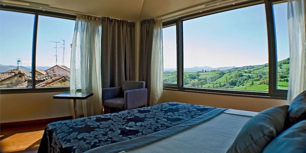 Tineo - Hotel Palacio de Merás
