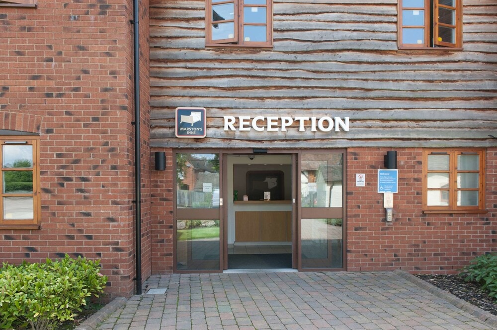 Bromsgrove - Meadow Farm Redditch by Marstons Inns