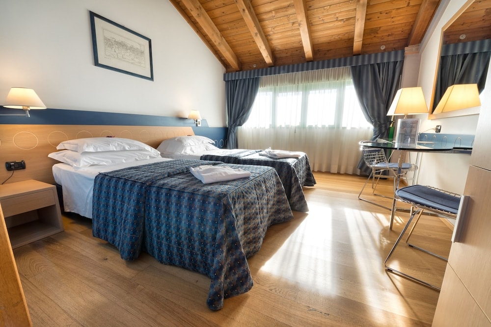 Stockholm - Verona - West Point Airport Hotel