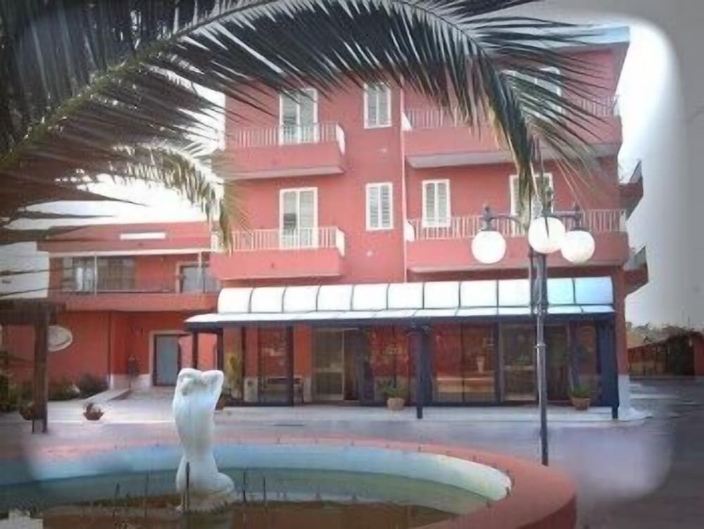 Marina di Ragusa - Hotel Ristorante Cordial