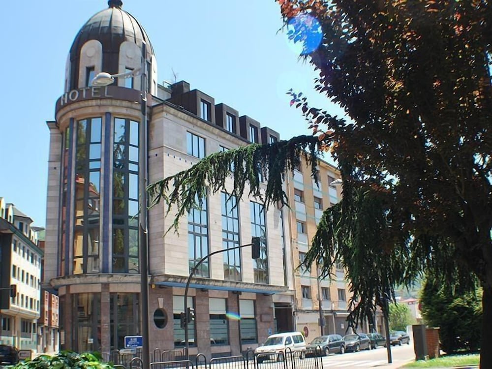 Langreo - Hotel Mieres del Camino