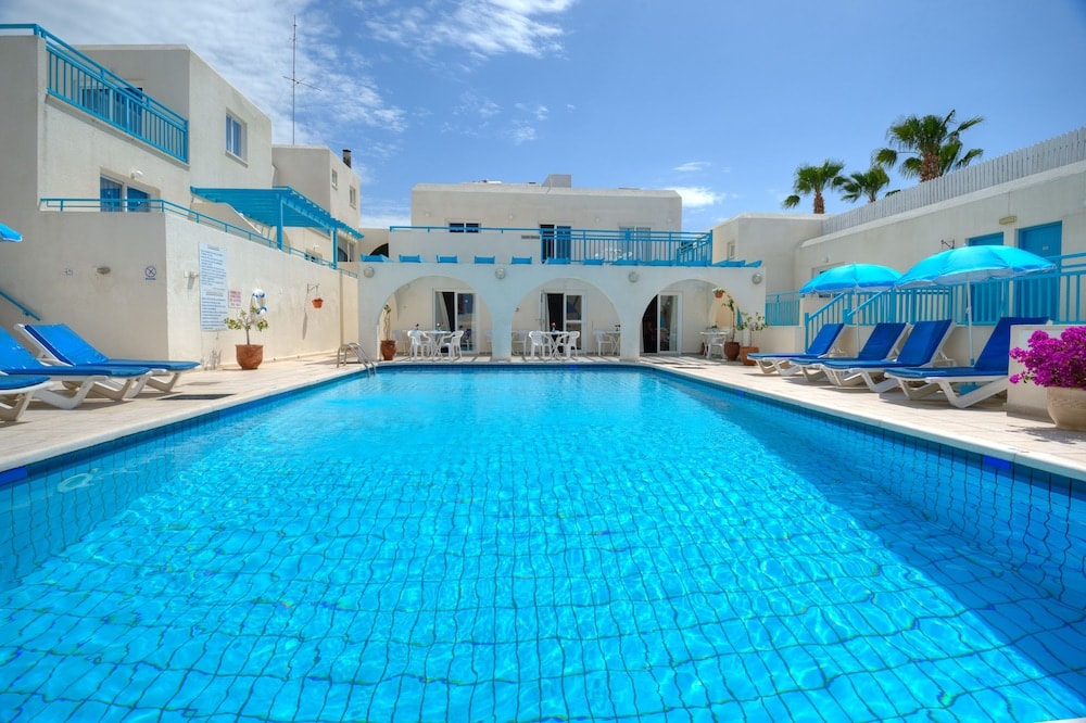 Göteborg - Paphos - Sunny Hill Hotel Apartments