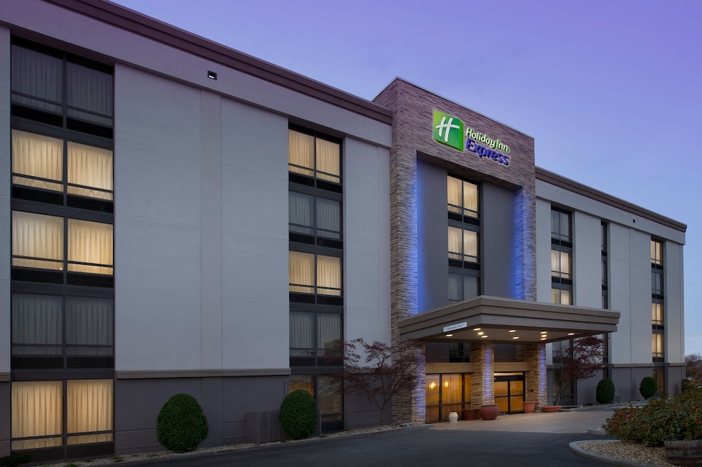 Woburn - Holiday Inn Express BOSTON NORTH-WOBURN by IHG