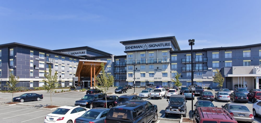 Langley - Sandman Signature Langley Hotel