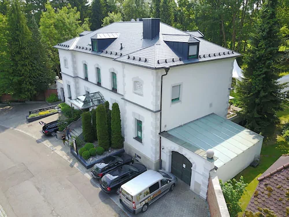Illertissen - Hotel am Schloss