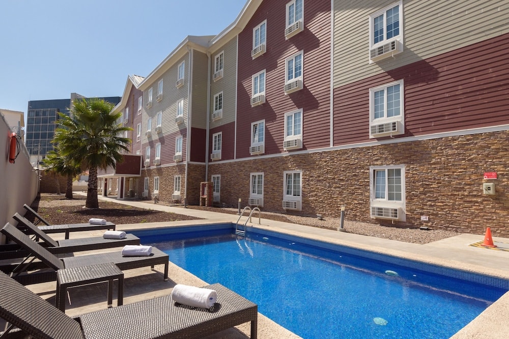 Tijuana - Extended Suites Tijuana Macroplaza