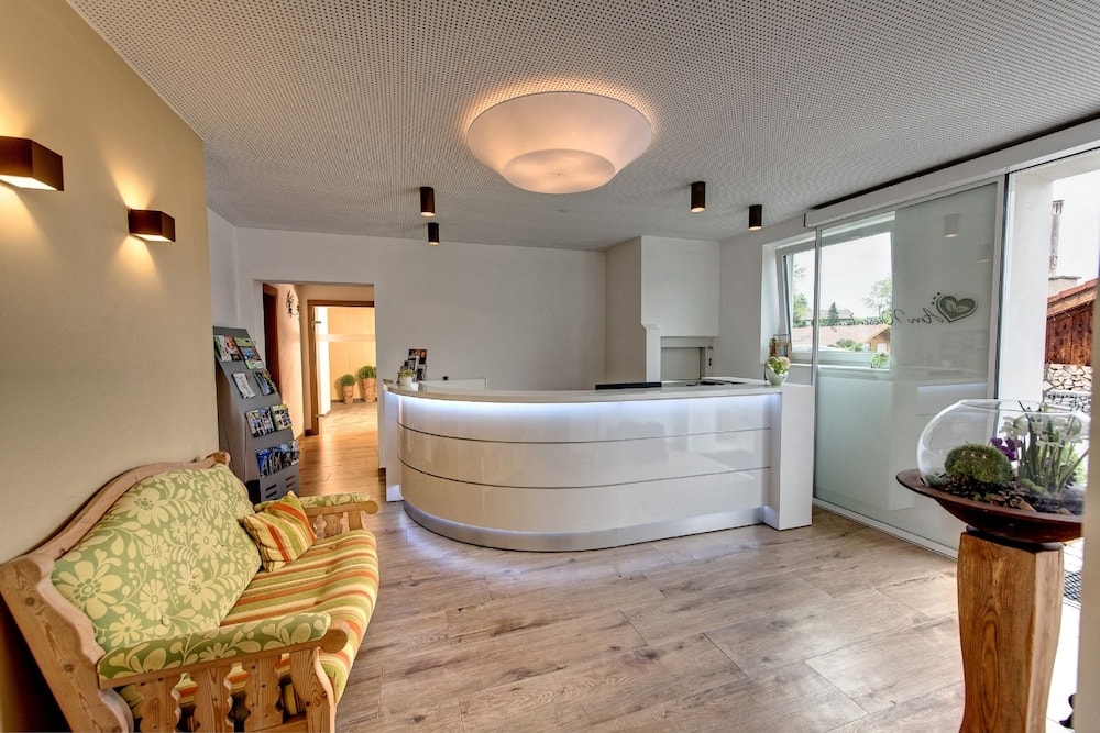 Oberammergau - Hotel am Wiesenhang - Garni