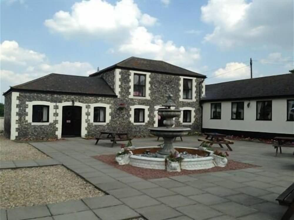 Duxford - Coach house hotel