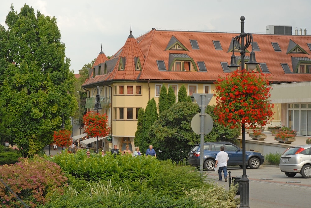 Hévíz - Hotel Kalma, Kalma Villa, Apart Hotel