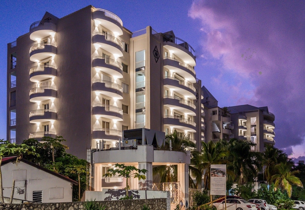 Lowlands - Sapphire Beach Club Resort