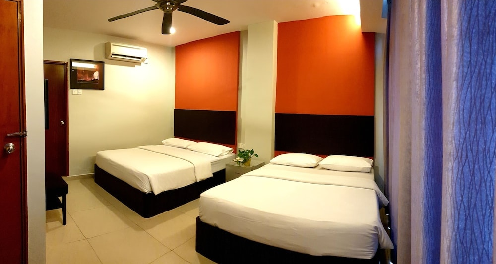 Johor Bahru - Golden Court Hotel - Tun Abdul Razak