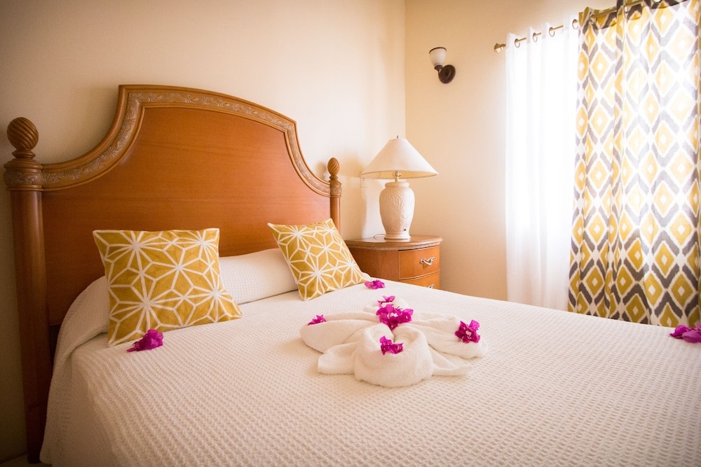 Stockholm - Saint Johnʼs - Connie's Comfort Suites