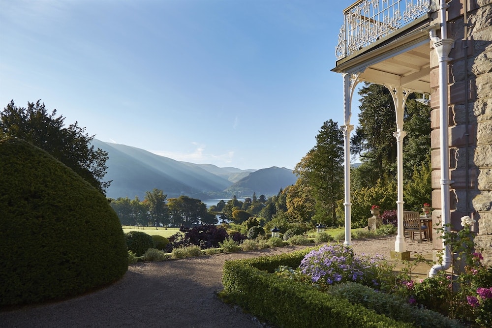 Pooley Bridge - Macdonald Leeming House