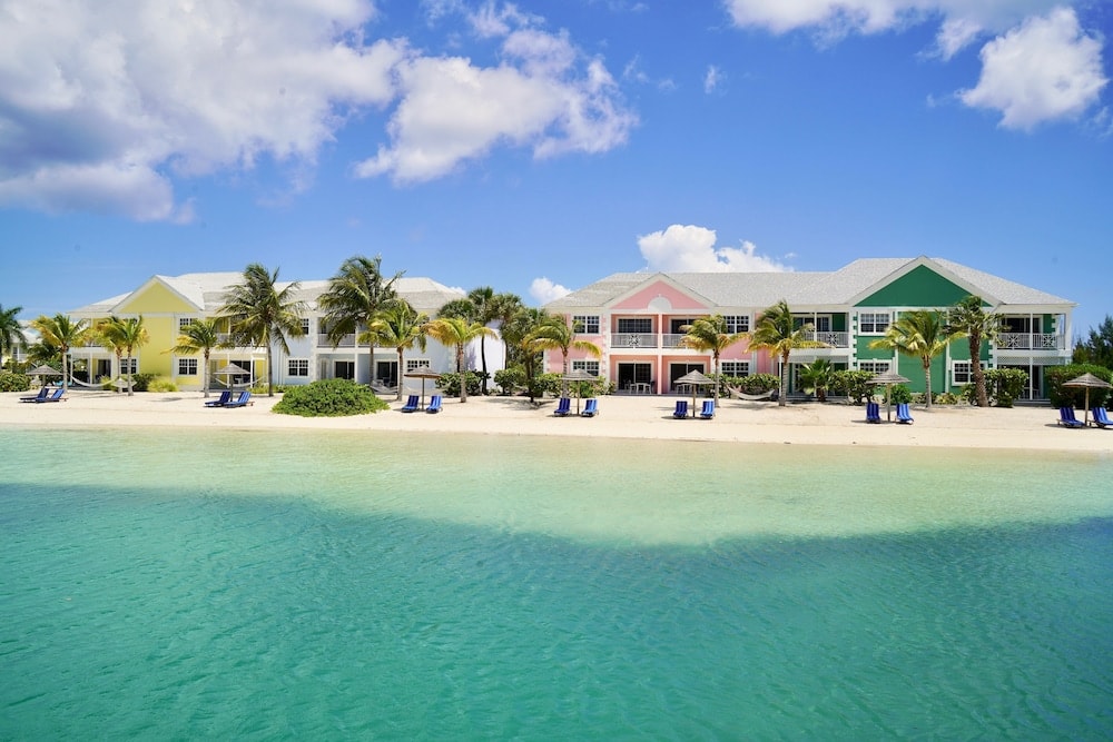 Nassau - Sandyport Beach Resort