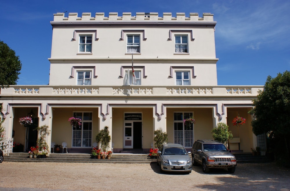 St Martin Guernsey - Grange Lodge Hotel