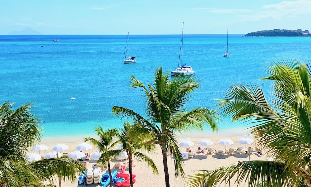 Philipsburg - Holland House Beach Hotel