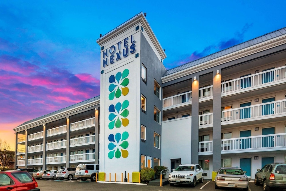 Shoreline - Hotel Nexus; BW Signature Collection