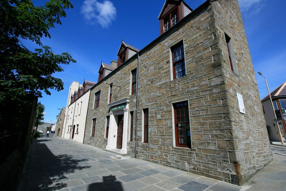 Kirkwall - Albert Hotel