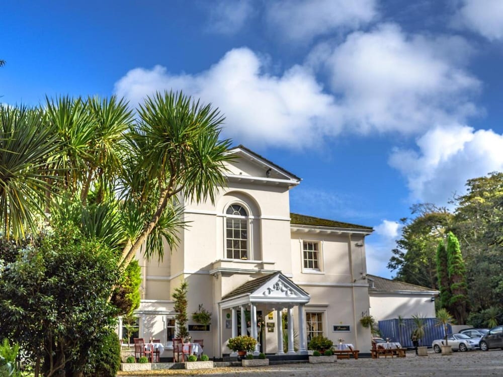 Scorrier - Penventon Park Hotel