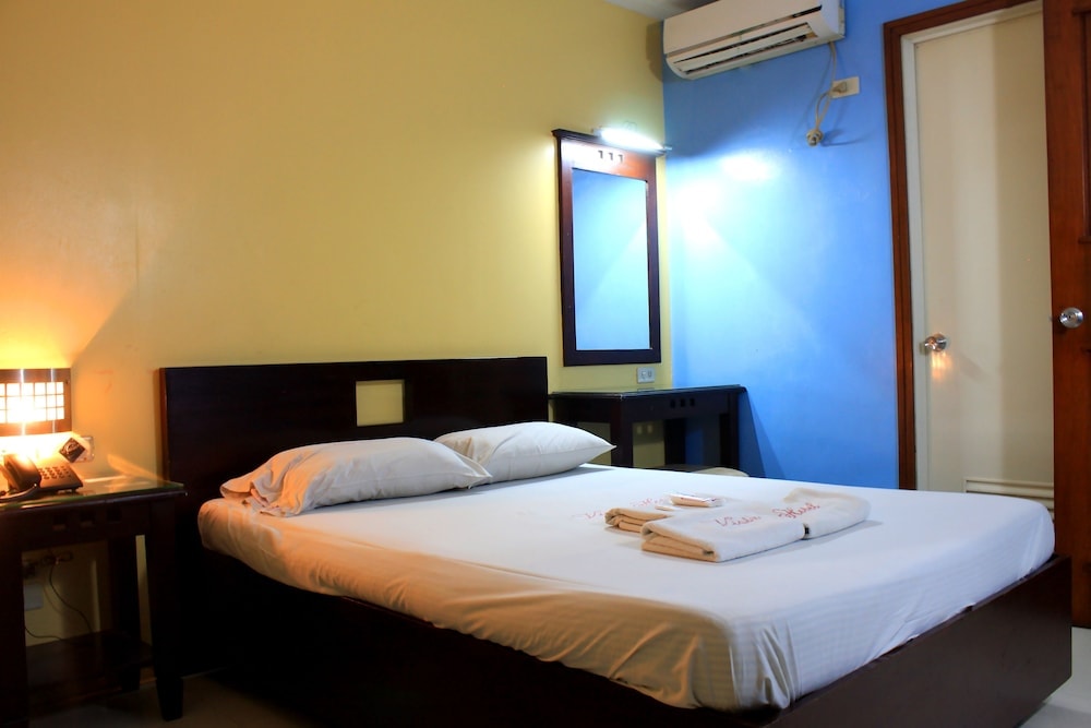Manila - Vista Apartelle & Restaurant