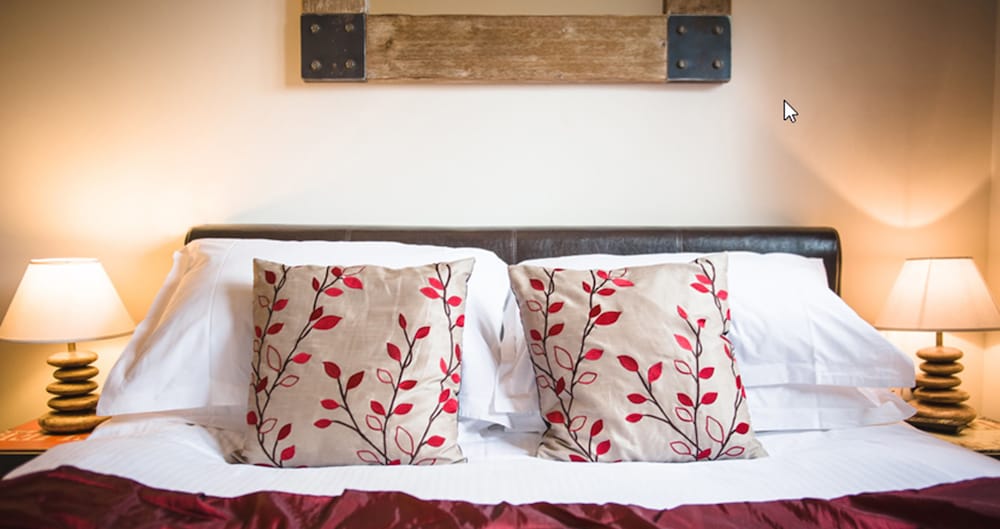 Kendal - Romneys Apartments & Suites