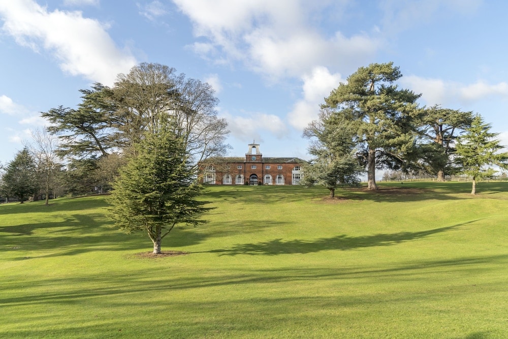Saint Albans - Melbourne Lodge