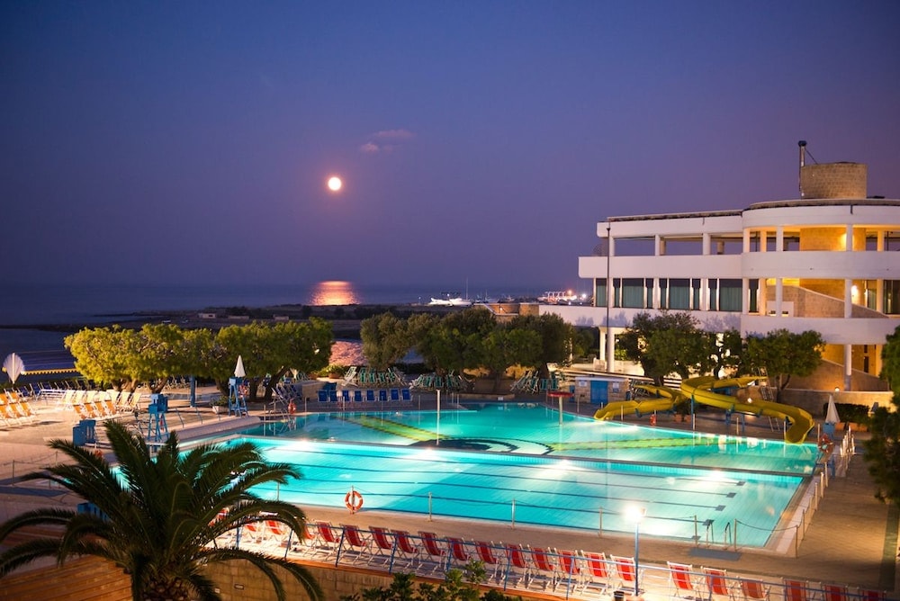 Stockholm - Apulien, Italien - Cala Corvino Hotel Resort