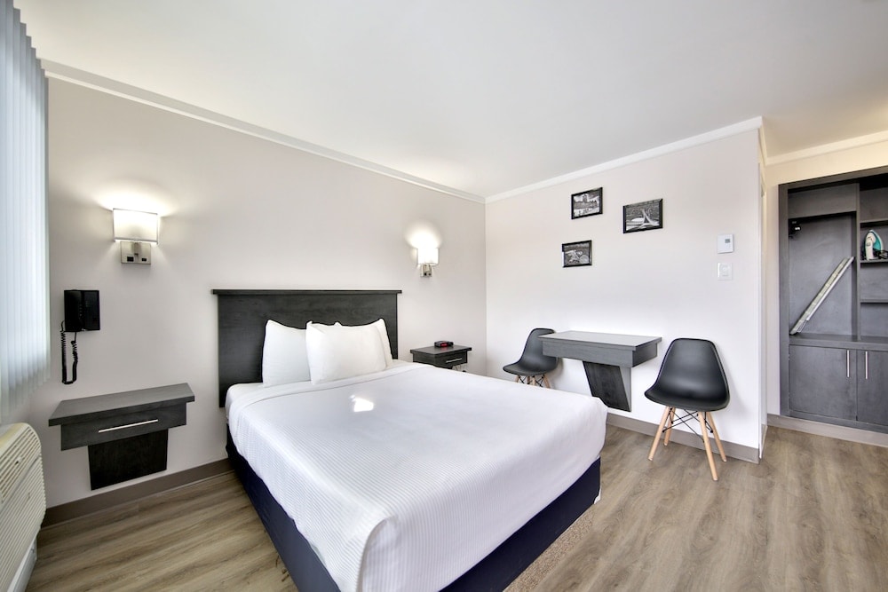 Laval - Motel Newstar Laval