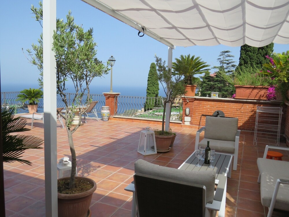 Stockholm - Taormina - Villa Athèna