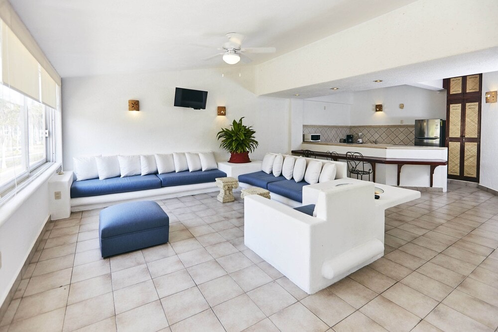 Ixtapa - Hotel Suites Ixtapa Plaza