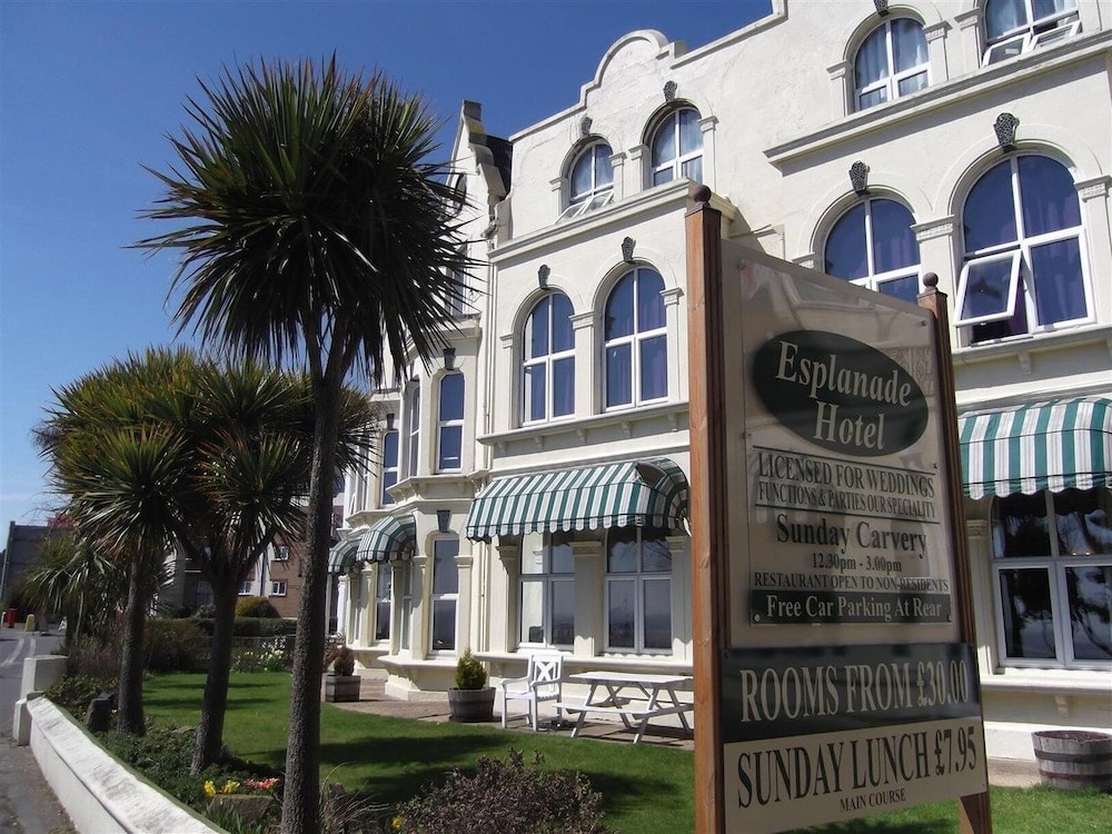 Saint Osyth - Esplanade Hotel - Clacton On Sea, Beachfront Hotel by OYO