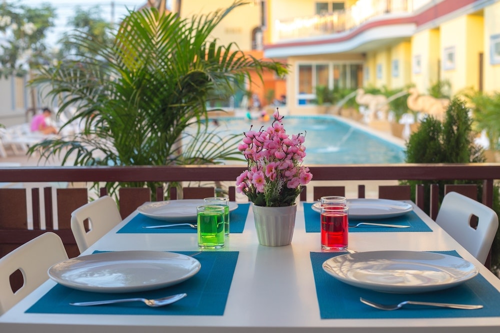 Karon Beach - Smile Residence