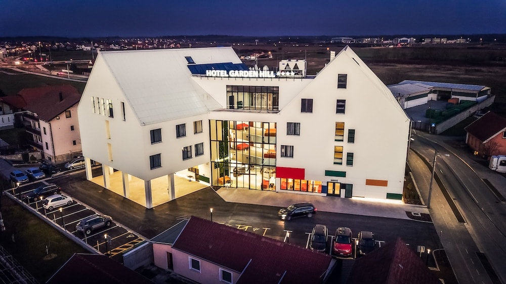 Velika Gorica - Hotel Garden Hill
