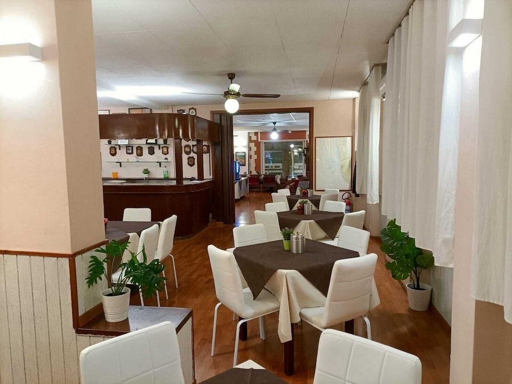 Livorno - Giappone Inn Parking Hotel
