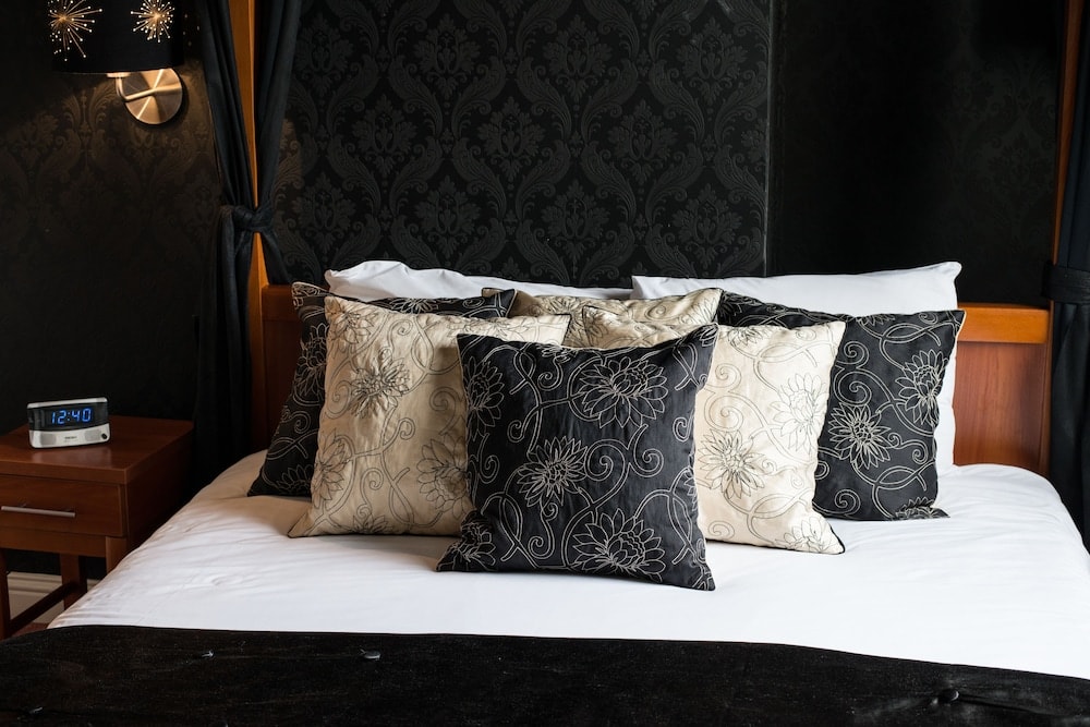 Warwick, Warwickshire - Thomas James Hotel