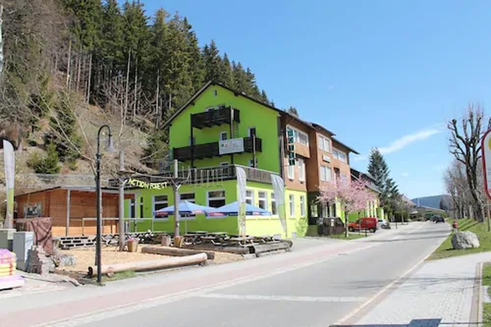 Titisee - Action Forest Hotel - Kletterwald - Lasertag - nähe Badeparadies