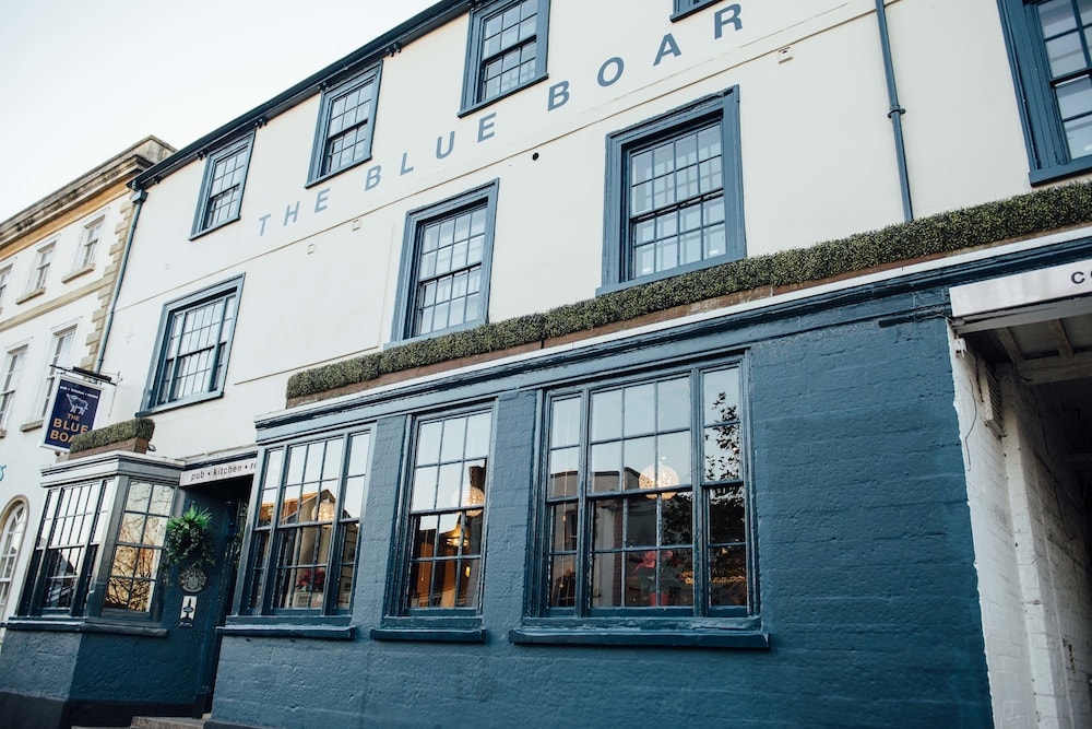 Witney - The Blue Boar