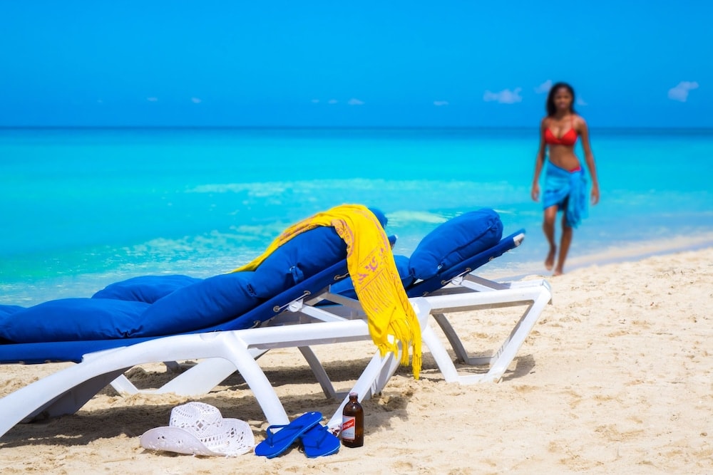 Stockholm - Negril - Legends Beach Resort