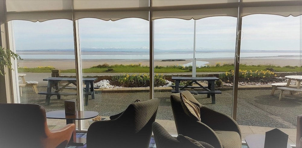 Annan - The Powfoot Hotel, Annan