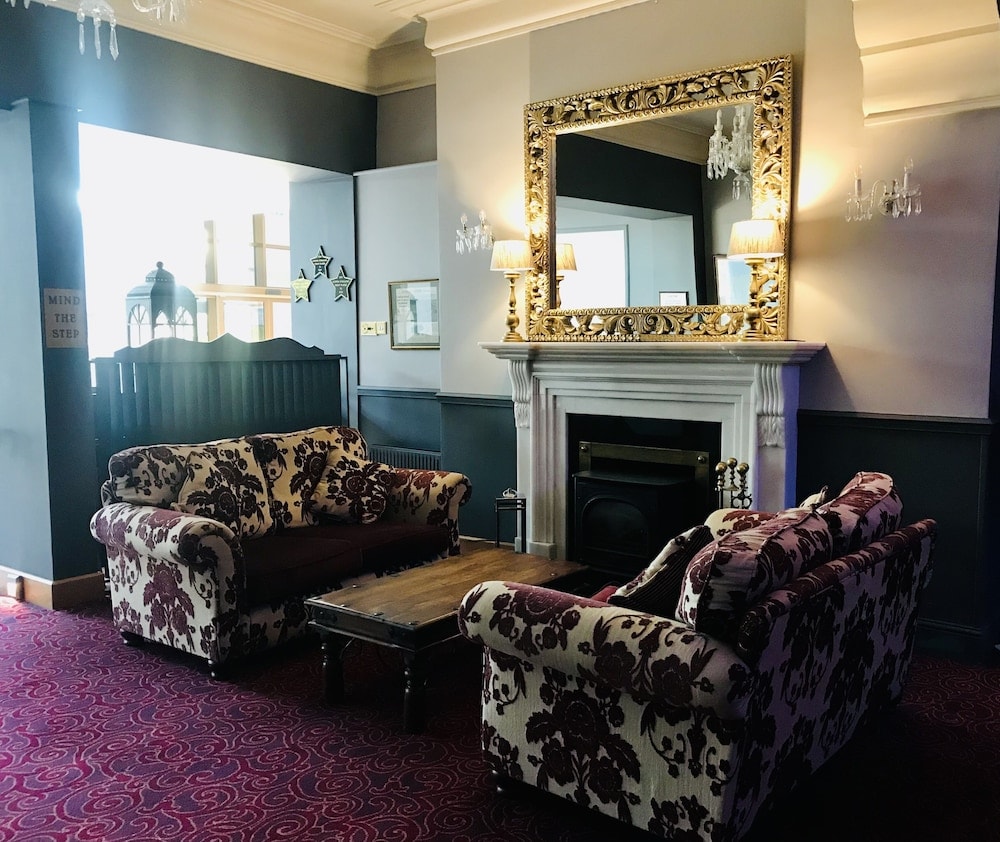 Ballina - Twin Trees Hotel & Brusna Falls Leisure
