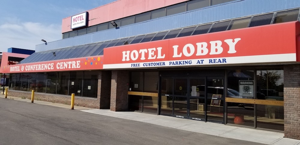 Edmonton - The Lodge Inn