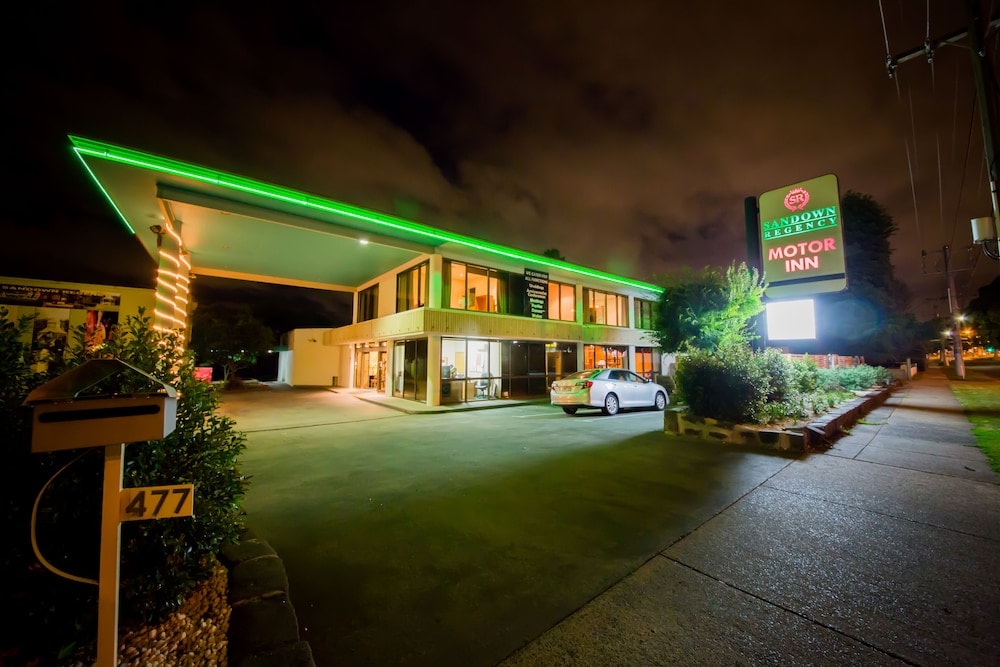 Dandenong - Sandown Regency Hotel & Apartments