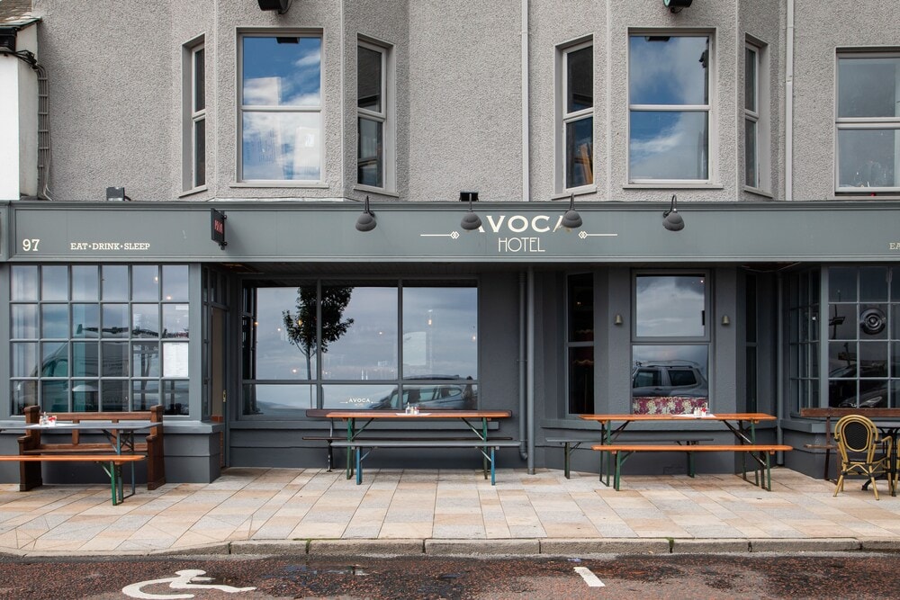 Newcastle - Avoca Hotel