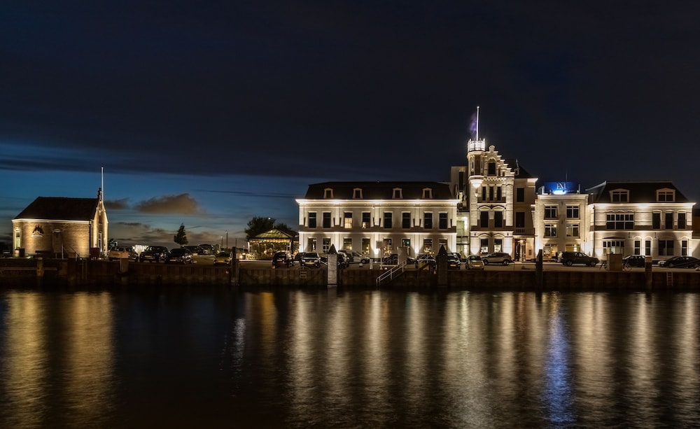 Vlaardingen - Hotel Maassluis
