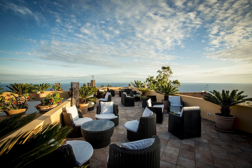 Santa Marina Salina - Resort Al Belvedere Salina