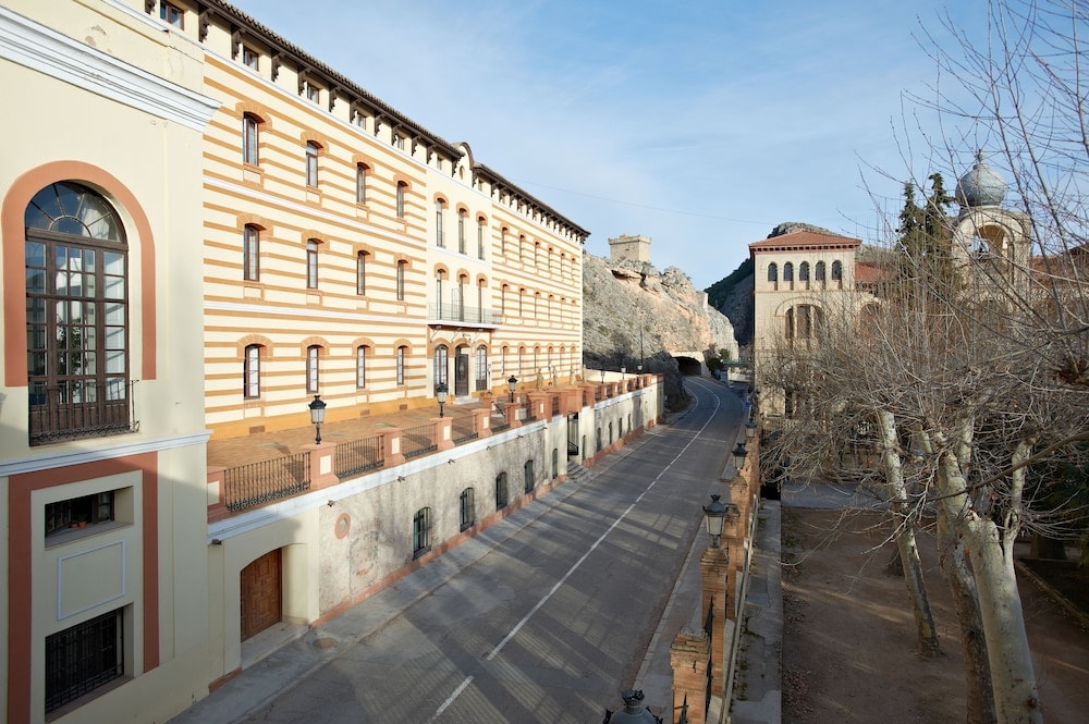 Alhama de Aragón - Hotel Termas Balneario Termas Pallares